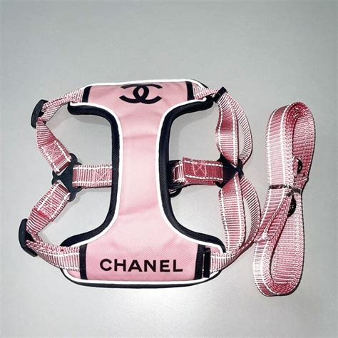 chanel dog leash.